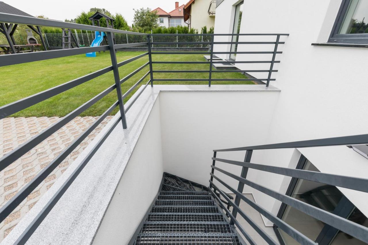 Underground Apartment In A Lux Holiday House Posejdon By Renters Prestige Kołczewo Eksteriør billede