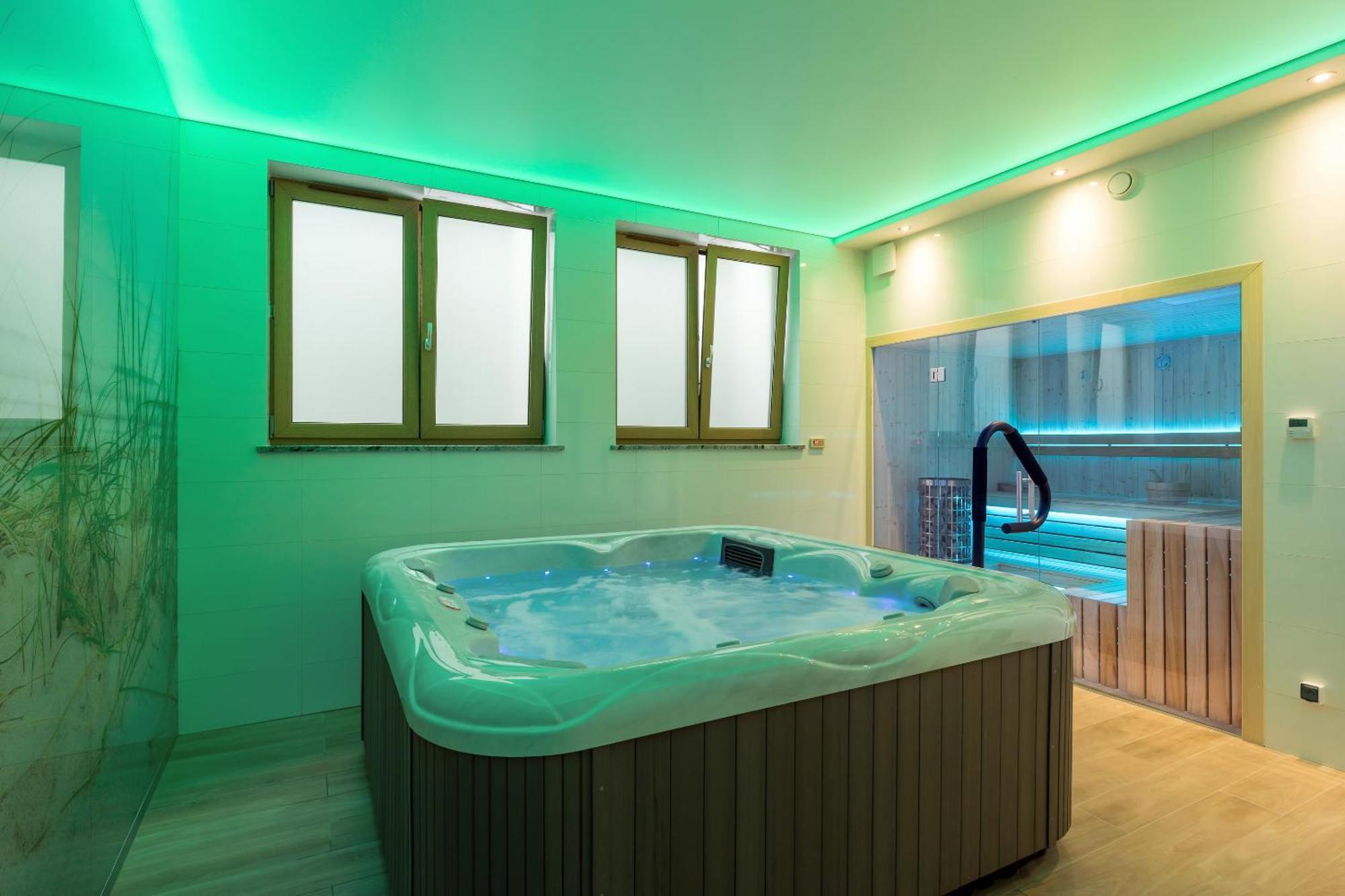 Underground Apartment In A Lux Holiday House Posejdon By Renters Prestige Kołczewo Eksteriør billede